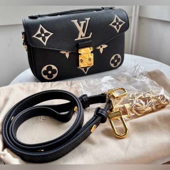 Louis Vuitton Handbags - Louis Vuitton Bag
